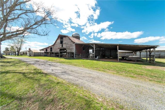 2012 Old Fletcher Road, Yadkinville, NC 27055