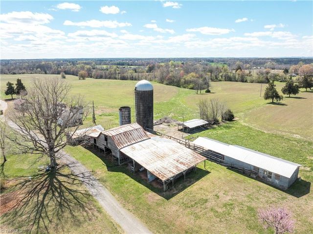 2012 Old Fletcher Road, Yadkinville, NC 27055