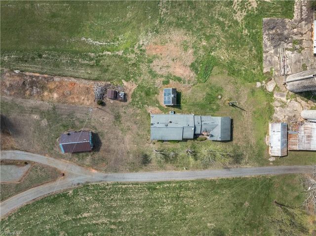 2012 Old Fletcher Road, Yadkinville, NC 27055