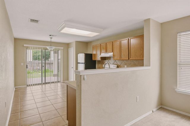 5509 Apple Orchard LN, Austin, TX 78744