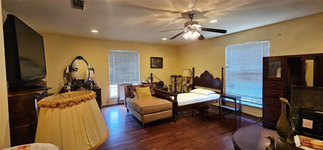 8033 Mchard Road, Pearland, TX 77581