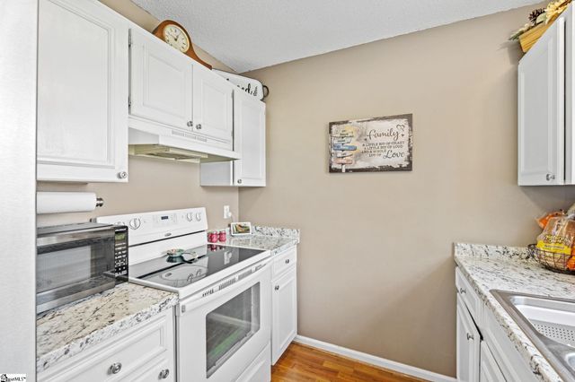 110 Old Timber Road, Woodruff, SC 29388