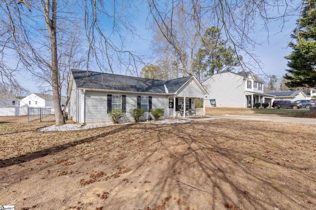 110 Old Timber Road, Woodruff, SC 29388