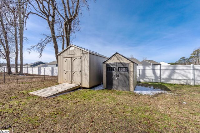 110 Old Timber Road, Woodruff, SC 29388