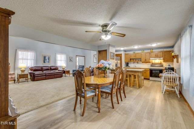 1308 Reedy Creek Road, Bristol, TN 37620