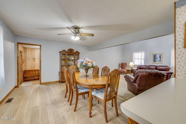 1308 Reedy Creek Road, Bristol, TN 37620