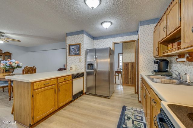 1308 Reedy Creek Road, Bristol, TN 37620