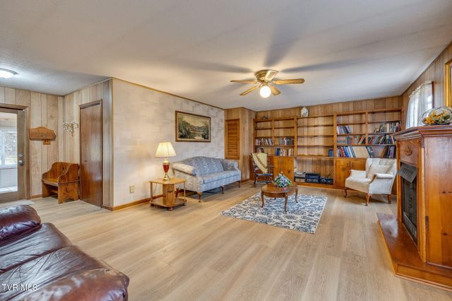 1308 Reedy Creek Road, Bristol, TN 37620