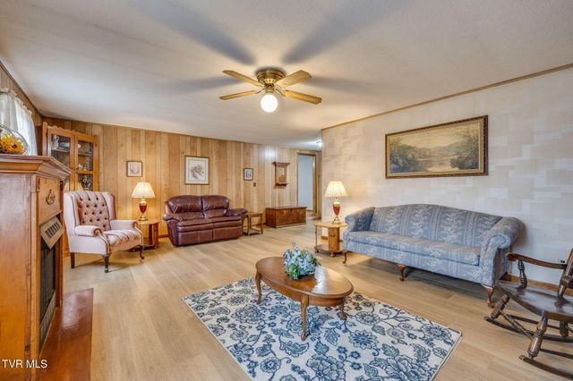 1308 Reedy Creek Road, Bristol, TN 37620