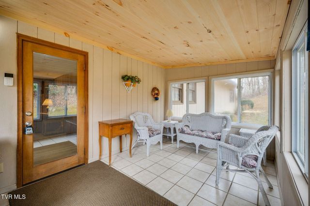 1308 Reedy Creek Road, Bristol, TN 37620