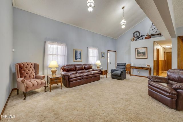 1308 Reedy Creek Road, Bristol, TN 37620