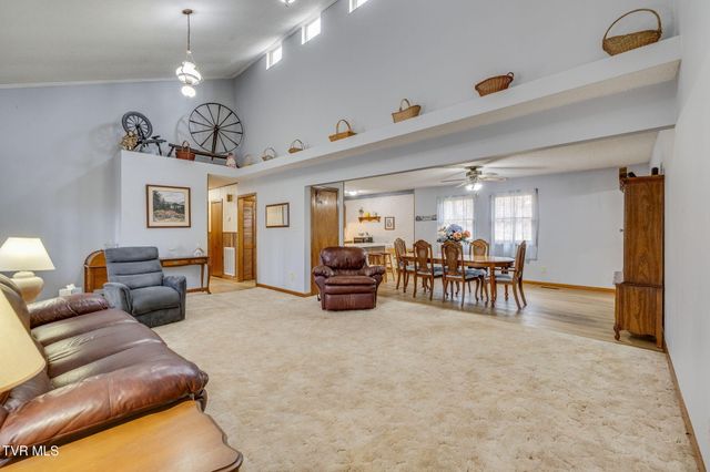 1308 Reedy Creek Road, Bristol, TN 37620