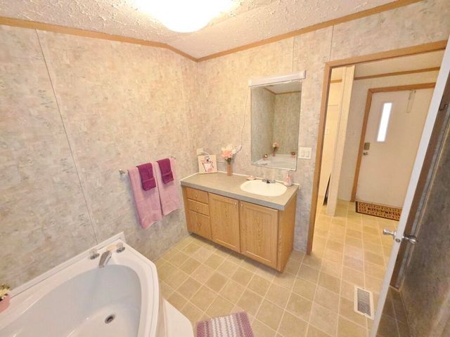 296 Deep Woods Road, Saint George, SC 29477