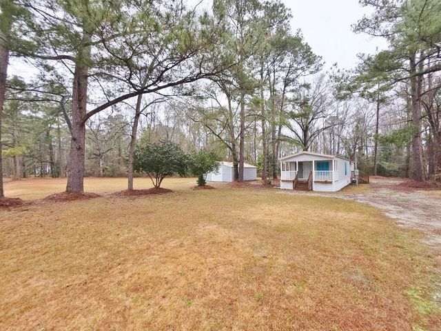 296 Deep Woods Road, Saint George, SC 29477
