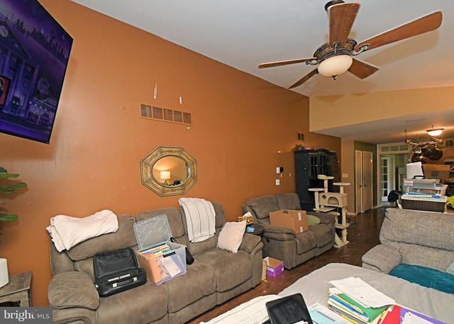 107 CLARION DR, Douglassville, PA 19518