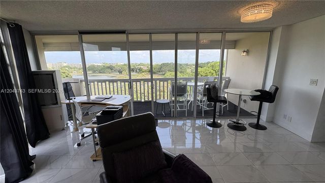 6901 Environ Blvd 6C, Lauderhill, FL 33319