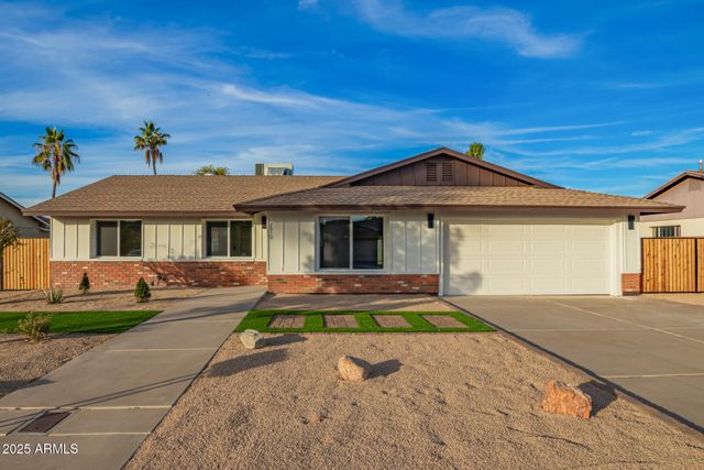 2910 W ANDERSON Drive, Phoenix, AZ 85053