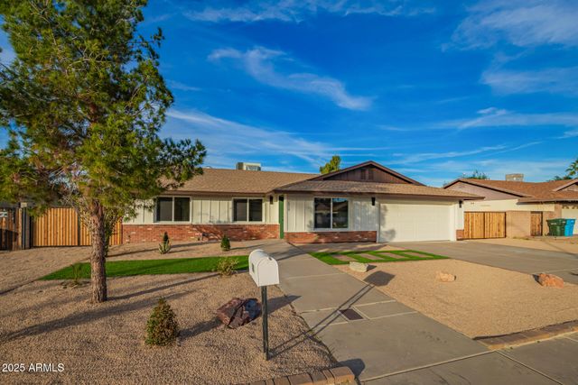 2910 W ANDERSON Drive, Phoenix, AZ 85053