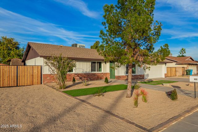 2910 W ANDERSON Drive, Phoenix, AZ 85053