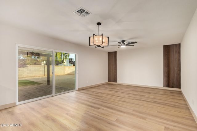 2910 W ANDERSON Drive, Phoenix, AZ 85053