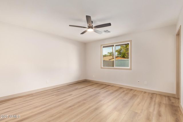 2910 W ANDERSON Drive, Phoenix, AZ 85053