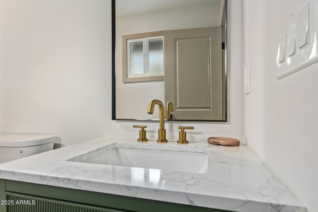 2910 W ANDERSON Drive, Phoenix, AZ 85053