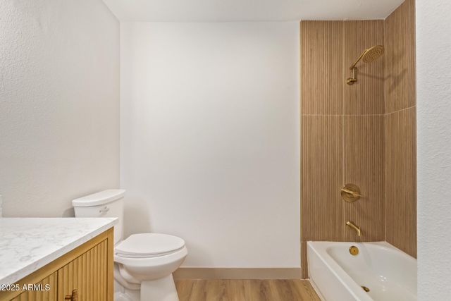 2910 W ANDERSON Drive, Phoenix, AZ 85053