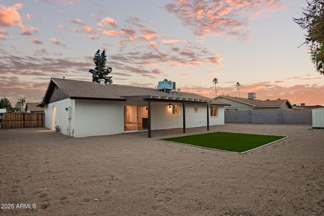 2910 W ANDERSON Drive, Phoenix, AZ 85053