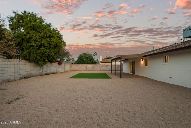 2910 W ANDERSON Drive, Phoenix, AZ 85053