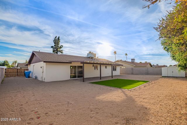 2910 W ANDERSON Drive, Phoenix, AZ 85053