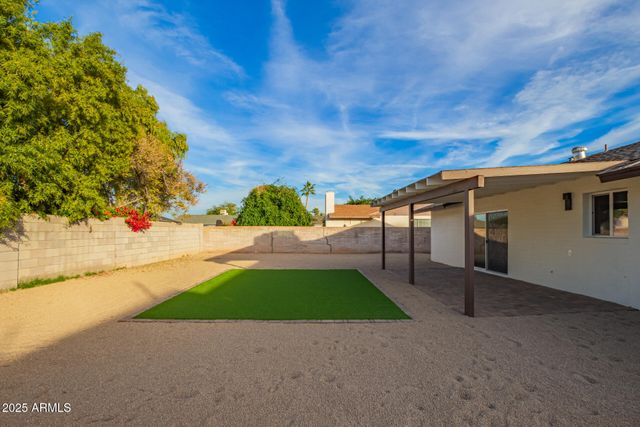 2910 W ANDERSON Drive, Phoenix, AZ 85053