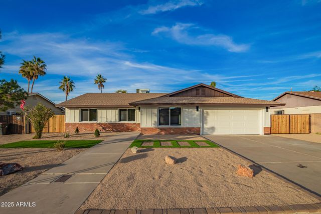 2910 W ANDERSON Drive, Phoenix, AZ 85053