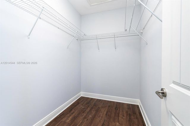 1031 NE 13th Avenue, Fort Lauderdale, FL 33304