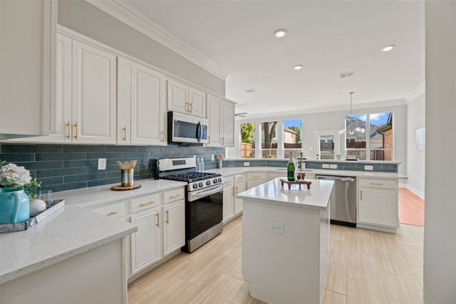 2129 Wallbrook Drive, Lewisville, TX 75067