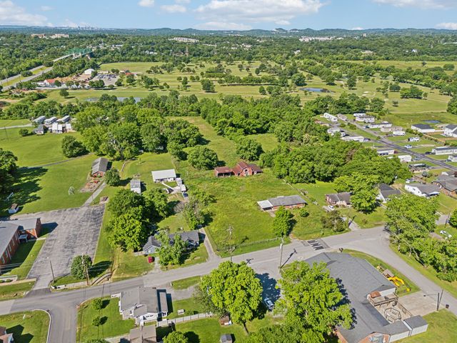 102 Scenic View Rd, Old Hickory, TN 37138