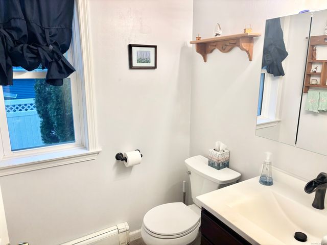 11 Bentley Drive, Manchester, CT 06042