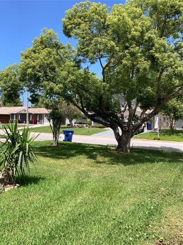 7628 VALLEY COURT, New Port Richey, FL 34653