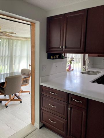 7628 VALLEY COURT, New Port Richey, FL 34653