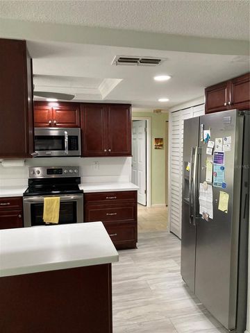 7628 VALLEY COURT, New Port Richey, FL 34653