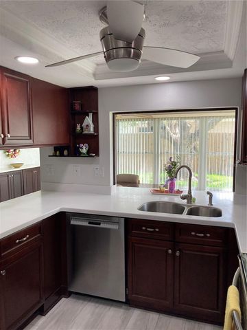 7628 VALLEY COURT, New Port Richey, FL 34653