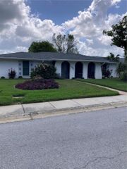 7628 VALLEY COURT, New Port Richey, FL 34653