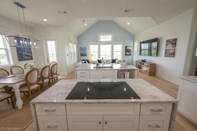 18414 Indian Beach Ct, Galveston, TX 77554
