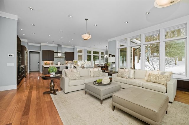 2323 Shelter Pointe Drive, Kalamazoo, MI 49008