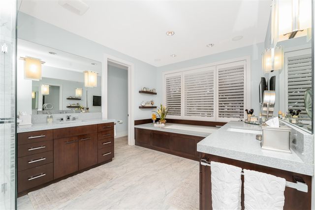 2323 Shelter Pointe Drive, Kalamazoo, MI 49008