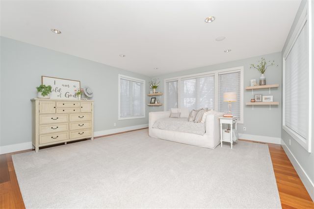 2323 Shelter Pointe Drive, Kalamazoo, MI 49008