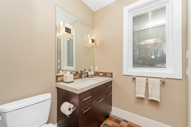 2323 Shelter Pointe Drive, Kalamazoo, MI 49008