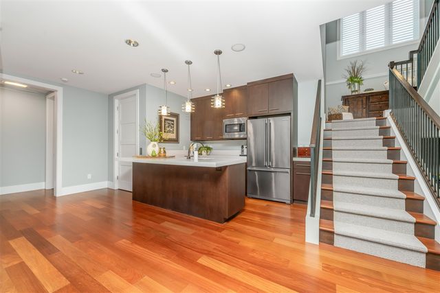 2323 Shelter Pointe Drive, Kalamazoo, MI 49008