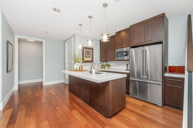 2323 Shelter Pointe Drive, Kalamazoo, MI 49008