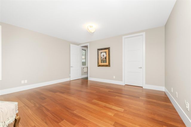 2323 Shelter Pointe Drive, Kalamazoo, MI 49008