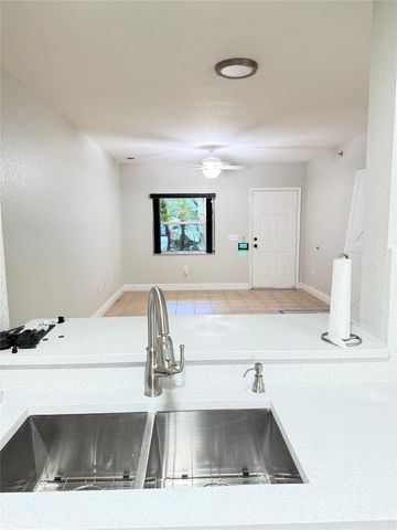 2901 Riverside Drive 102, Coral Springs, FL 33065